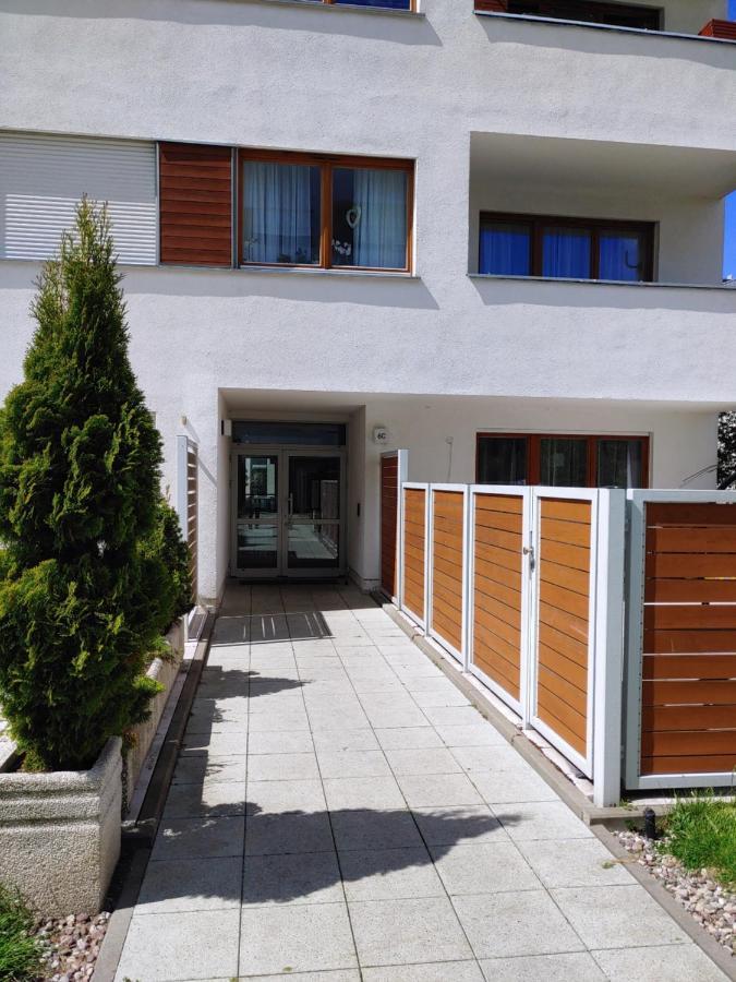 Swinoujscie Platan Patio 6 - Berry Apartments Exteriör bild